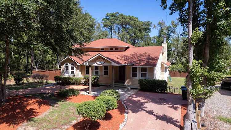4805 Elm Court Kitty Hawk, NC 27949