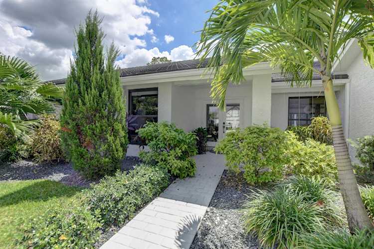 10198 Boca Woods Lane Boca Raton, FL 33428