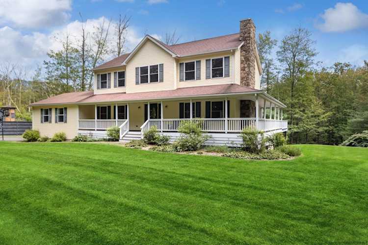 232 Chestnut Hill Rd Stone Ridge, NY 12484