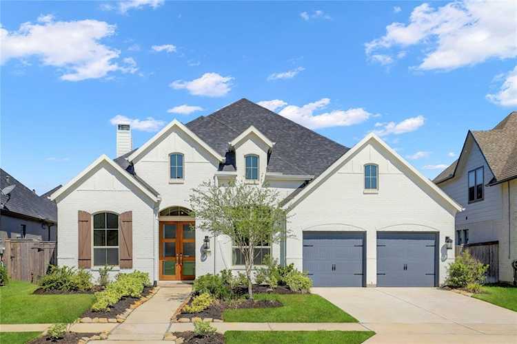 8911 Autumn Pine Dr Missouri City, TX 77459