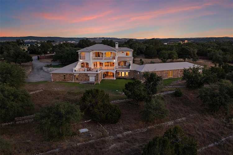 4922 Hidden Creek LN Spicewood, TX 78669