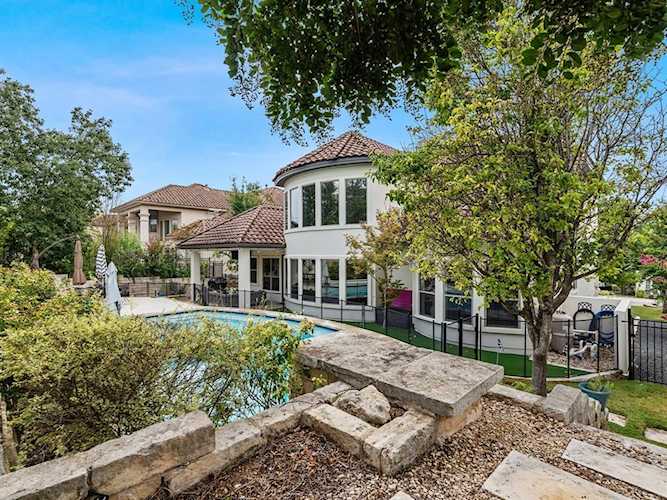 15901 Spillman Ranch LOOP Austin, TX 78738