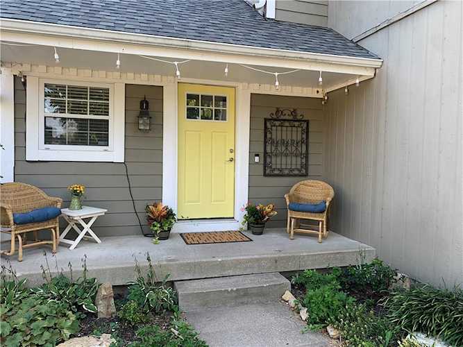 15457 S Bradley Dr Olathe, KS 66062