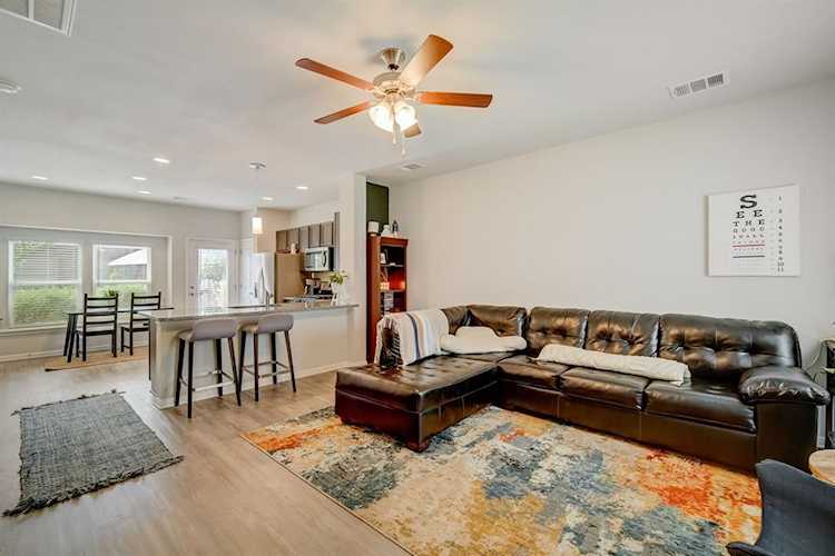 18002 Malnati DR Pflugerville, TX 78660