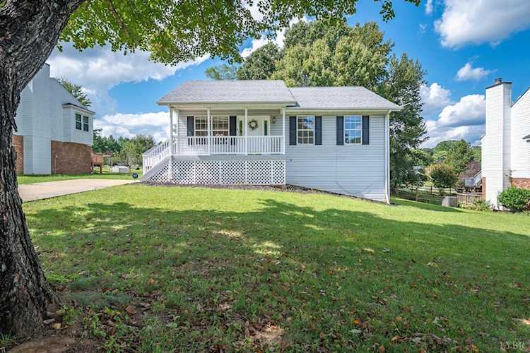 111 Willow Bend Dr Lynchburg, VA 24502