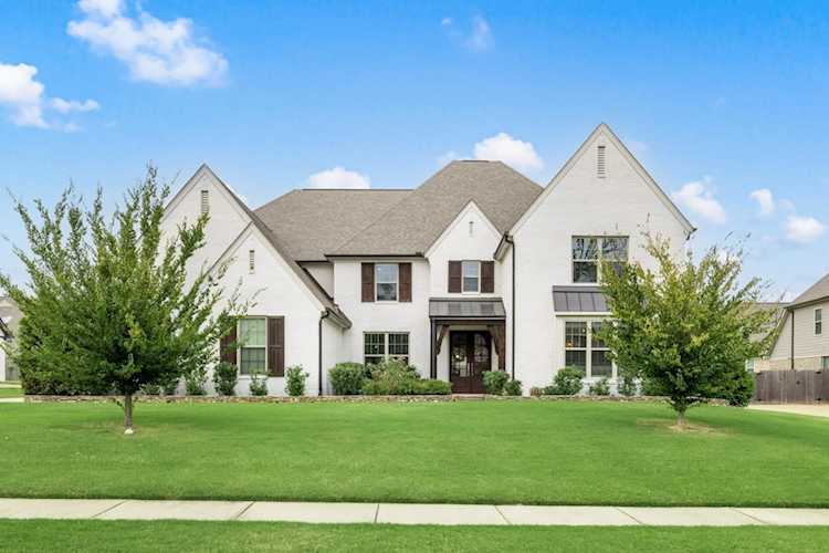 480 Fallen Timbers Ln Collierville, TN 38017