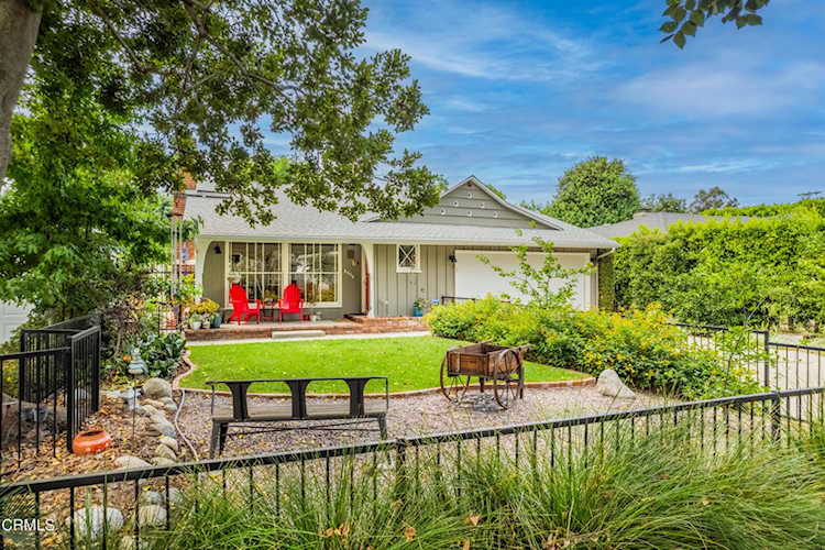 4519 Camellia Ave Studio City, CA 91602