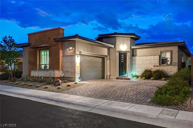 6881 Steel Mist St Las Vegas, NV 89148
