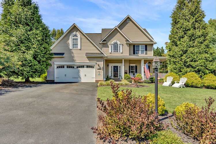 2015 Stone Mill Salem, VA 24153