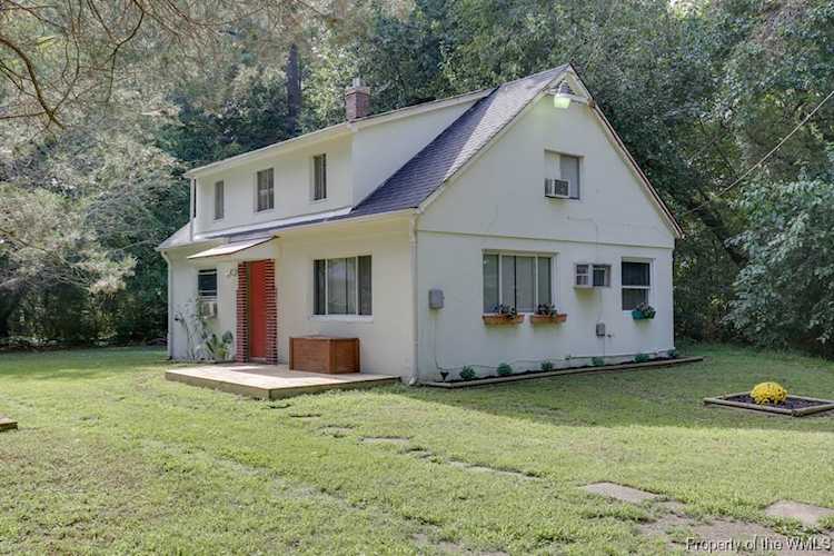 1428 Hampton Hwy Yorktown, VA 23693