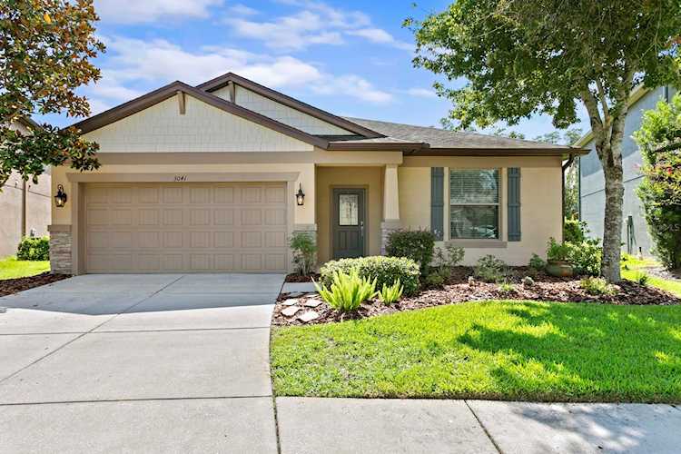 3041 Winglewood CIRCLE Lutz, FL 33558