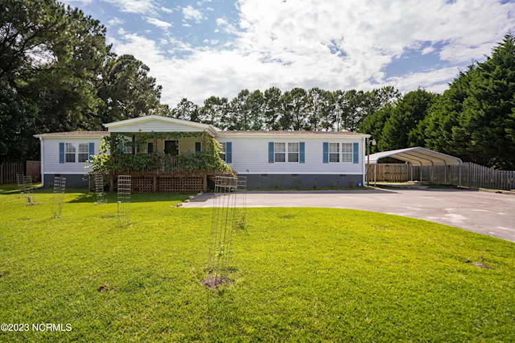 298 Howards Landing Rd Hampstead, NC 28443