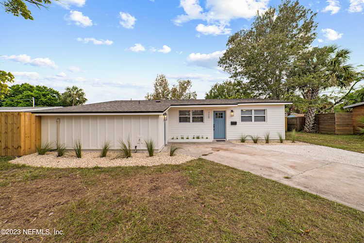 720 Plaza Atlantic Beach, FL 32233