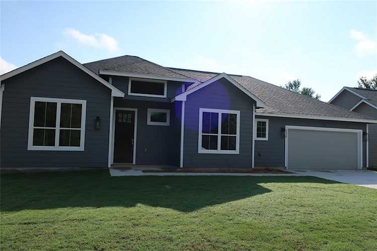 118 E Keomuku LN Bastrop, TX 78602
