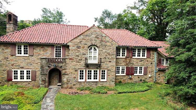 515 Saint Davids Ave Wayne, PA 19087