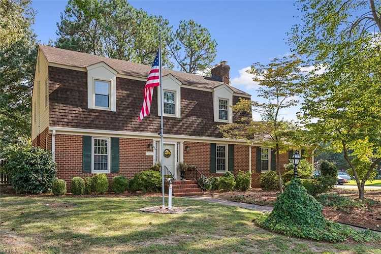 102 Kittywake Dr Newport News, VA 23602