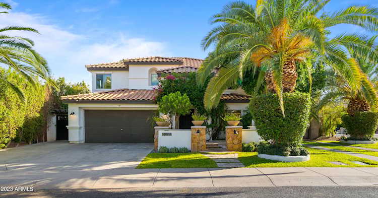 15077 W Larkspur Drive Surprise, AZ 85379