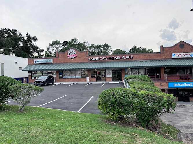2510 N Monroe St Tallahassee, FL 32303