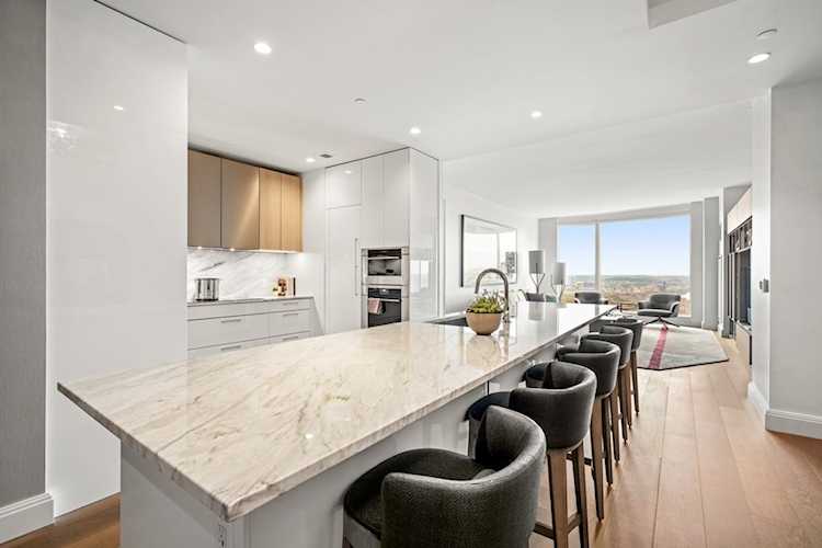 240 Devonshire Street #4202 Boston, MA 02110