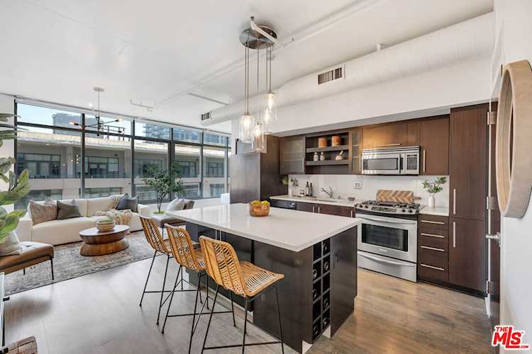 1100 S Hope St #1313 Los Angeles, CA 90015