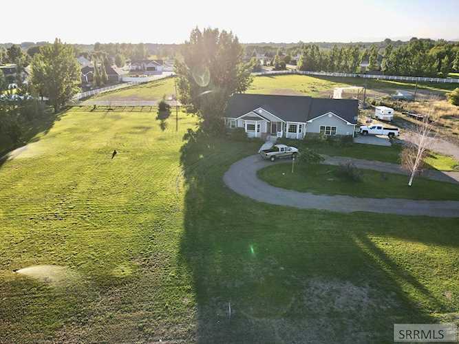 165 N 4100 E Rigby, ID 83442