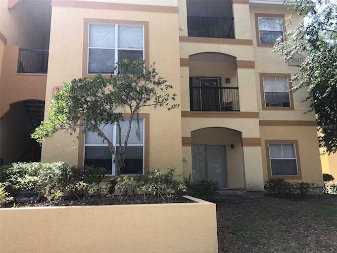 5610 Pinnacle Heights CIRCLE #101, Tampa, FL 33624 – PHOTOS – MLS #U8213284 Photo 1