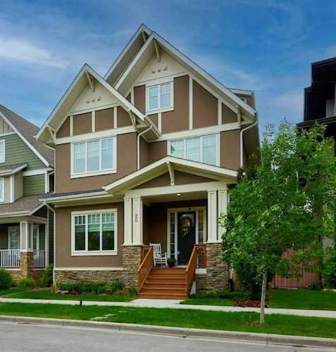 20 Dieppe Dr SW Calgary, AB T3E 7Y4