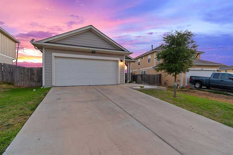 283 Vestral RD Buda, TX 78610