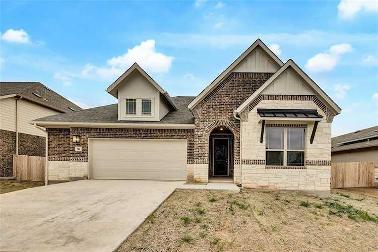 192 Rainier DR Kyle, TX 78640