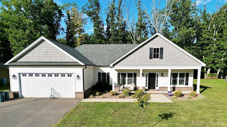 1240 Gladden Circle Forest, VA 24551