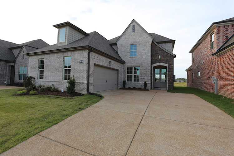 9739 Jackson Run Ln Cordova, TN 38018