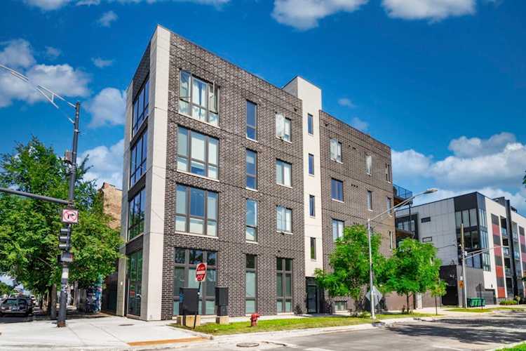 2352 W Potomac Ave #4 Chicago, IL 60622