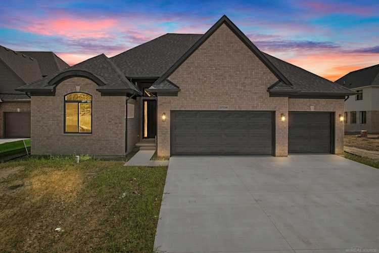 37536 Josephine Dr Sterling Heights, MI 48312