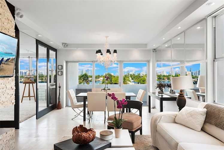 3 Island Ave #04D Miami Beach, FL 33139