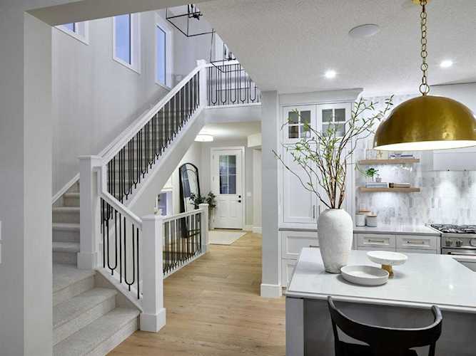 1128 Cranbrook Gardens SE Calgary, AB T3M 3L3