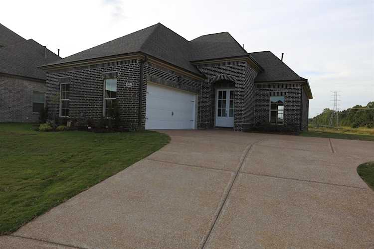 9691 Jackson Run Ln Cordova, TN 38018