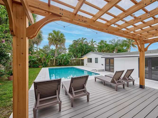 2624 SW 6th Street Boynton Beach, FL 33435