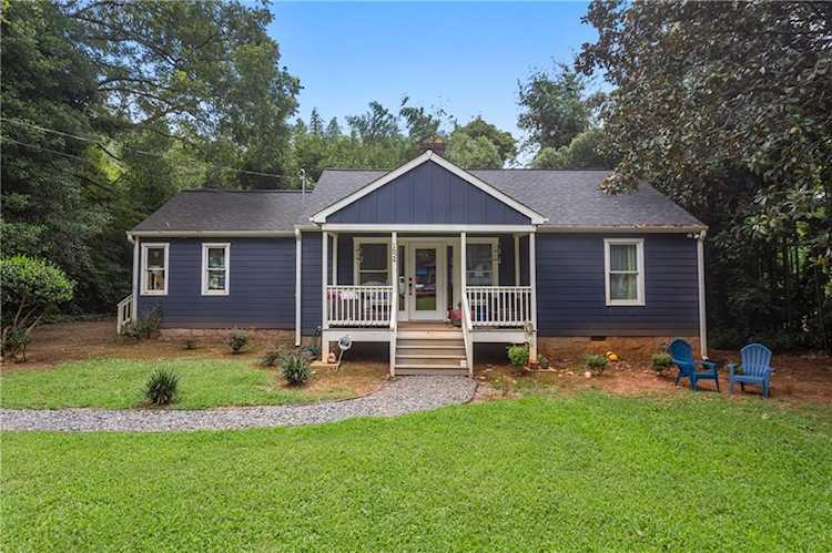 1624 Venetian Drive Atlanta, GA 30311