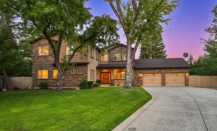 8275 Royall Oaks Drive Granite Bay, CA 95746