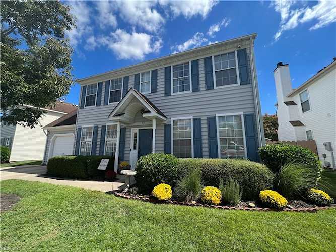 321 Oak Hill Way Chesapeake, VA 23320