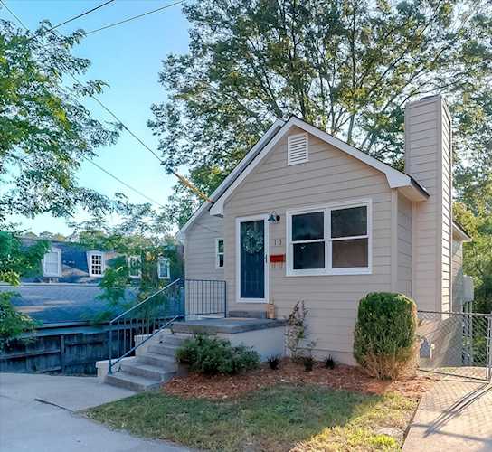 13 Fannin Ct Frankfort, KY 40601