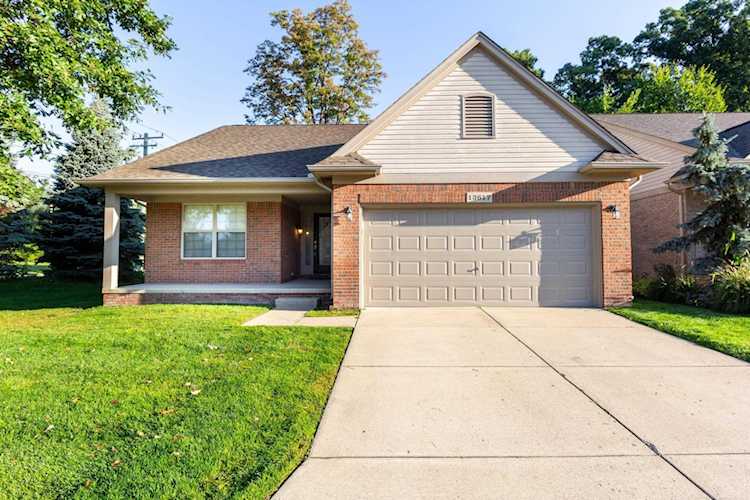 13617 Ridgepoint Dr. Ct Sterling Heights, MI 48313