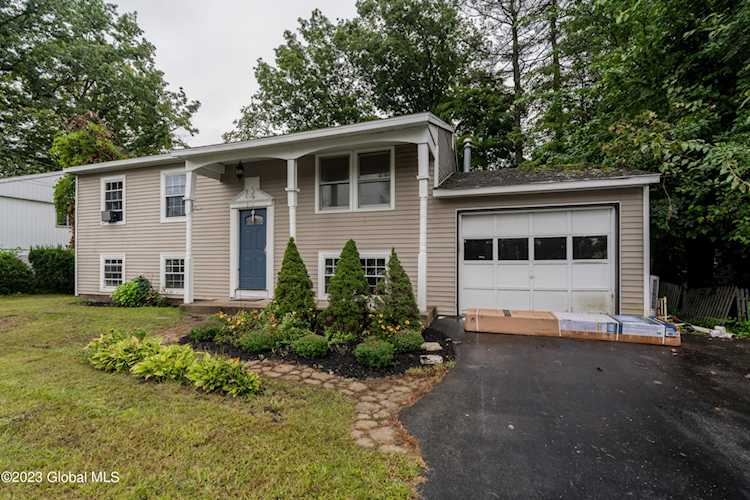 210 Ballston Ave Saratoga Springs, NY 12866