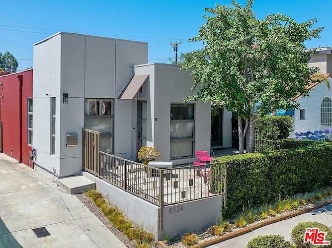 8924 Dorrington Ave West Hollywood, CA 90048