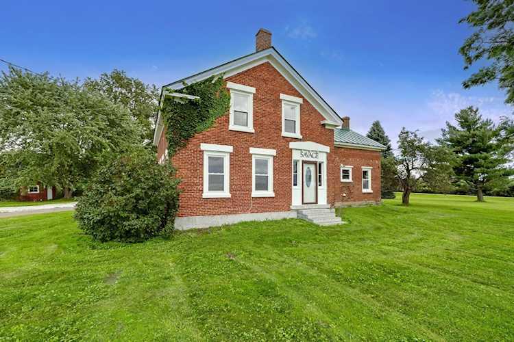 40 Border Rd Alburgh 05440 VT home for sale 249,987 4970259