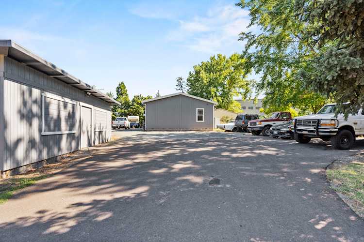 201 E Rapp Rd Talent, OR 97540