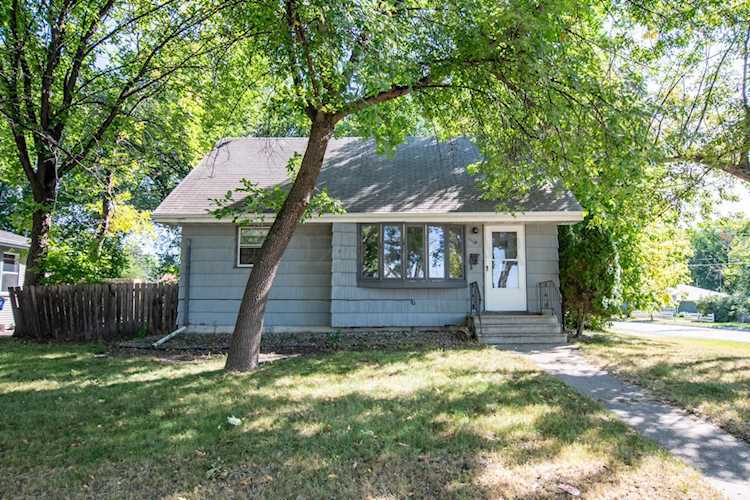 1118 11th St S Moorhead, MN 56560