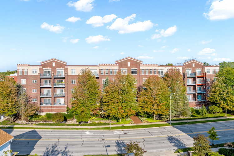 5329 Main St #502 Downers Grove, IL 60515