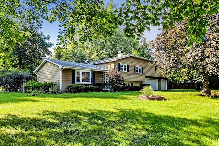 10S276 Alan Rd Naperville, IL 60564