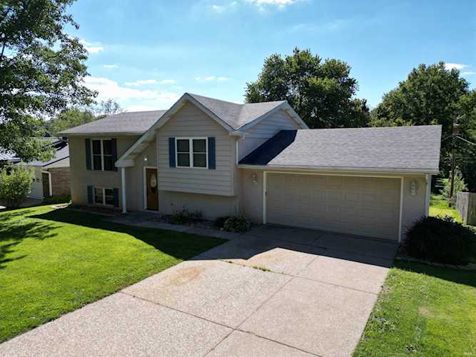 723 Forest Glen Drive Evansville, IN 47712